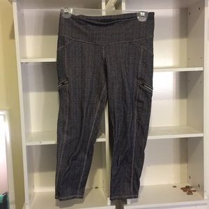 Athleta pocket capri
